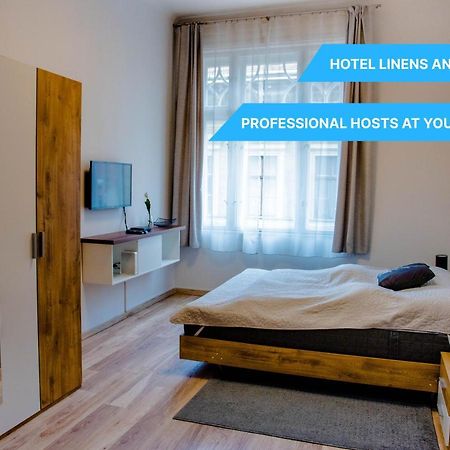 Molnar Apartment Cozy City Center Retreat For 2 Ac & Perfect Location! بودابست المظهر الخارجي الصورة