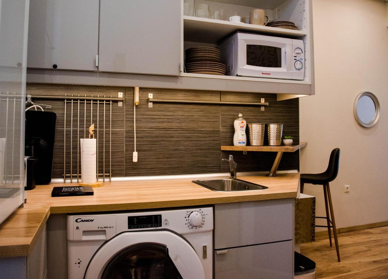 Molnar Apartment Cozy City Center Retreat For 2 Ac & Perfect Location! بودابست المظهر الخارجي الصورة
