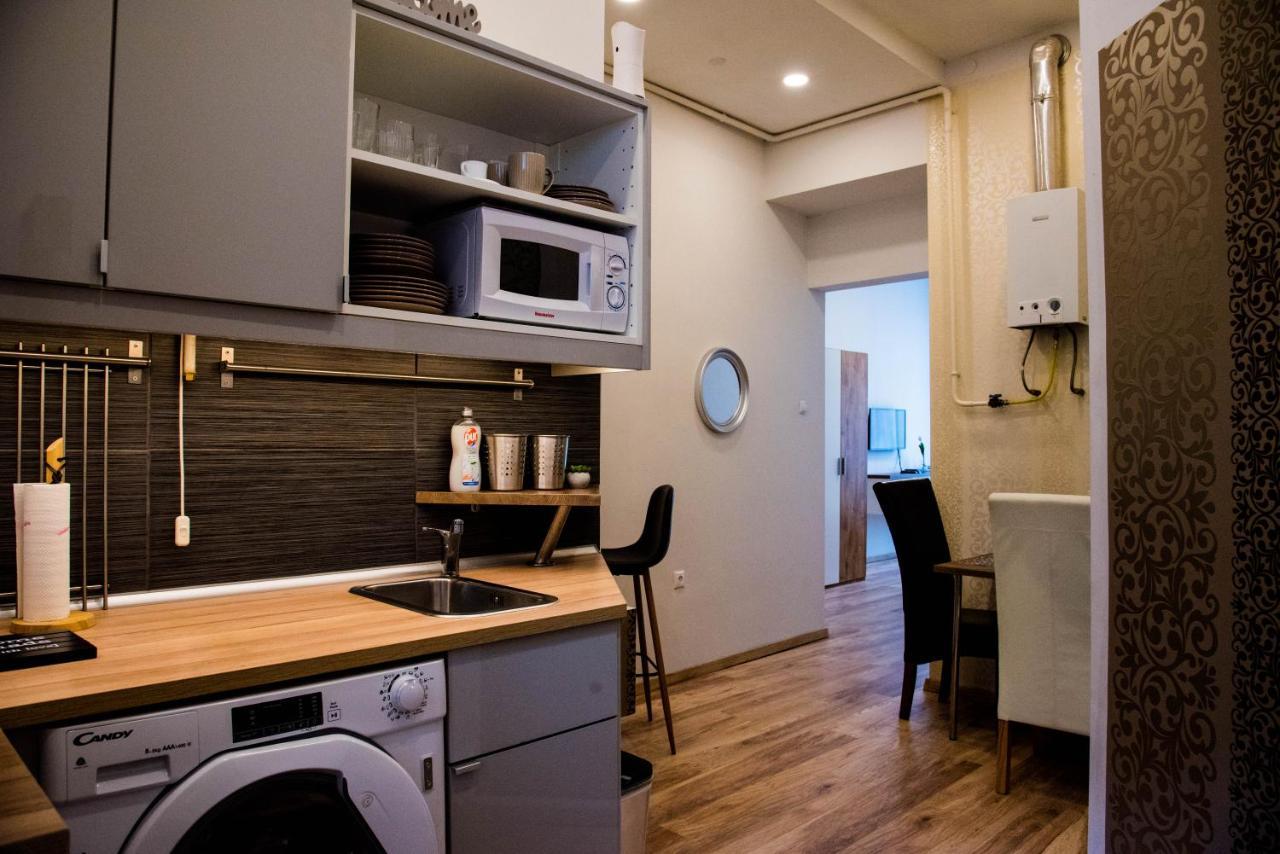 Molnar Apartment Cozy City Center Retreat For 2 Ac & Perfect Location! بودابست المظهر الخارجي الصورة